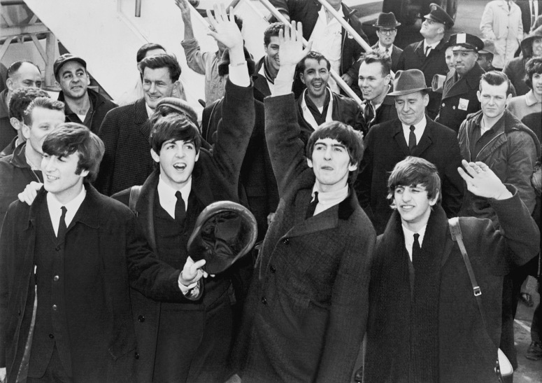 The Beatles op JFK Airport in New York in 1964